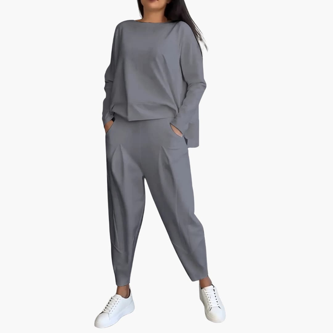 Juul | Comfortable two-piece set