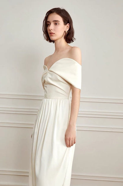 Off Shoulder Curve Maxi-jurk in crème