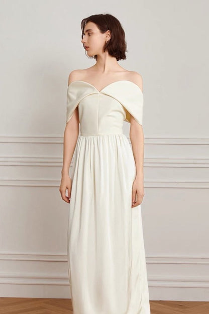 Off Shoulder Curve Maxi-jurk in crème