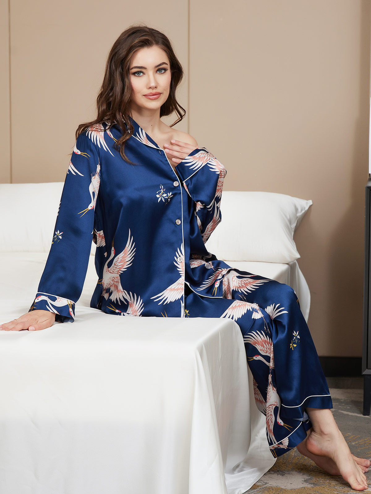 Dames Zijde Crane Print Lange Pyjama Set